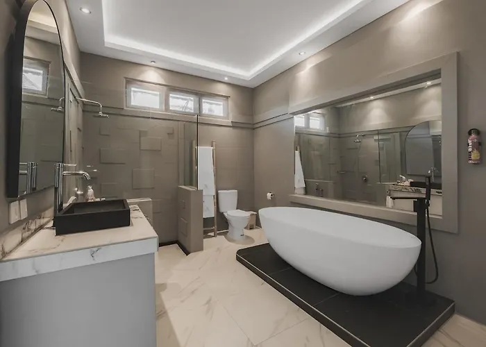 Xxtra - Luxury 4br - Sauna, Bar & Cold Plunge *