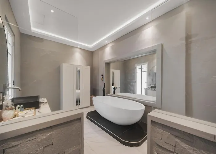 Villa Xxtra - Luxury 4br - Sauna, Bar & Cold Plunge *