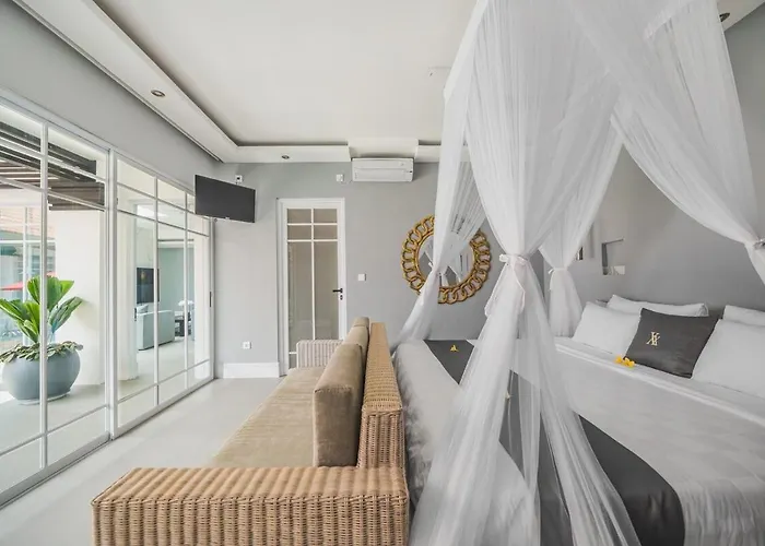 Xxtra - Luxury 4br - Sauna, Bar & Cold Plunge * Seminyak