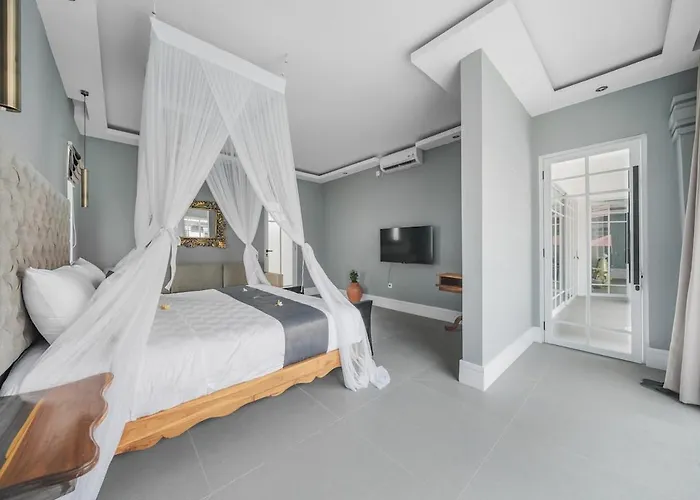 Xxtra - Luxury 4br - Sauna, Bar & Cold Plunge Seminyak (Bali)