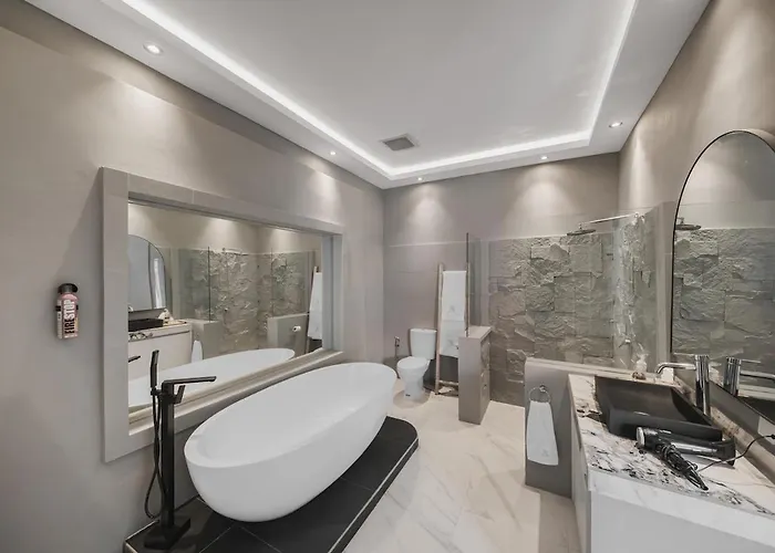 Xxtra - Luxury 4br - Sauna, Bar & Cold Plunge *