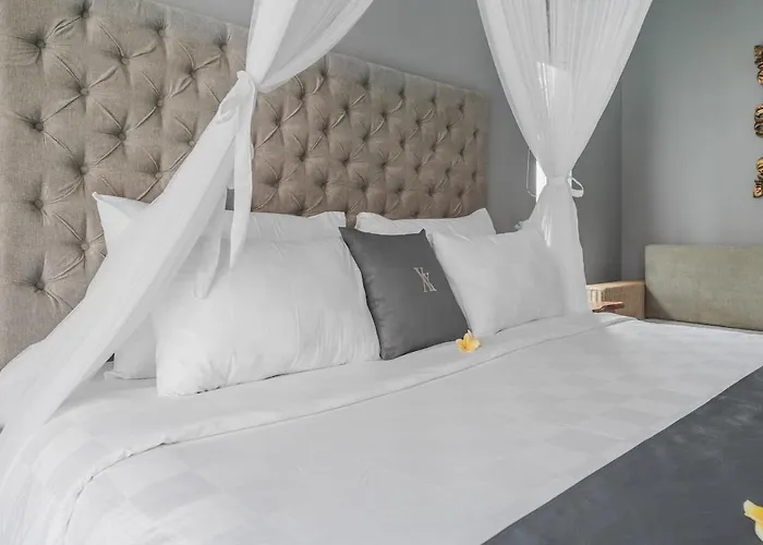 Villa Xxtra - Luxury 4br - Sauna, Bar & Cold Plunge Seminyak (Bali)